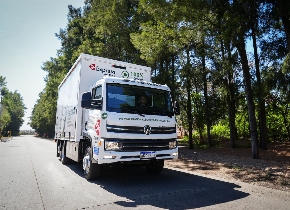 Volkswagen Camiones y Buses entrega el primer camión eléctrico de la Argentina a Cervecería y Maltería Quilmes